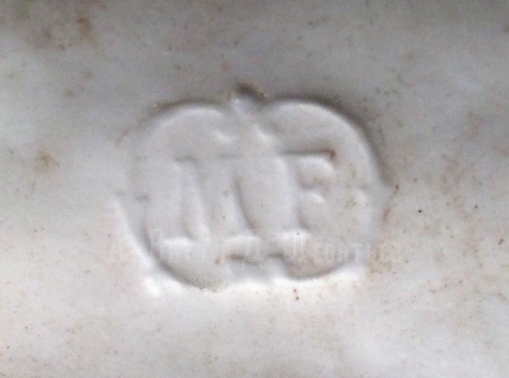 Большой антикварный бисквитный фарфоровый бюст дамы Франция Mauger et fils